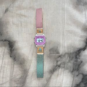 Women’s Shark Leash pastel watch